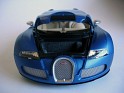 1:18 Auto Art Bugatti Veyron Bleu Centenaire 2009 Brilliant Blue/Matt Blue. Subida por Ricardo